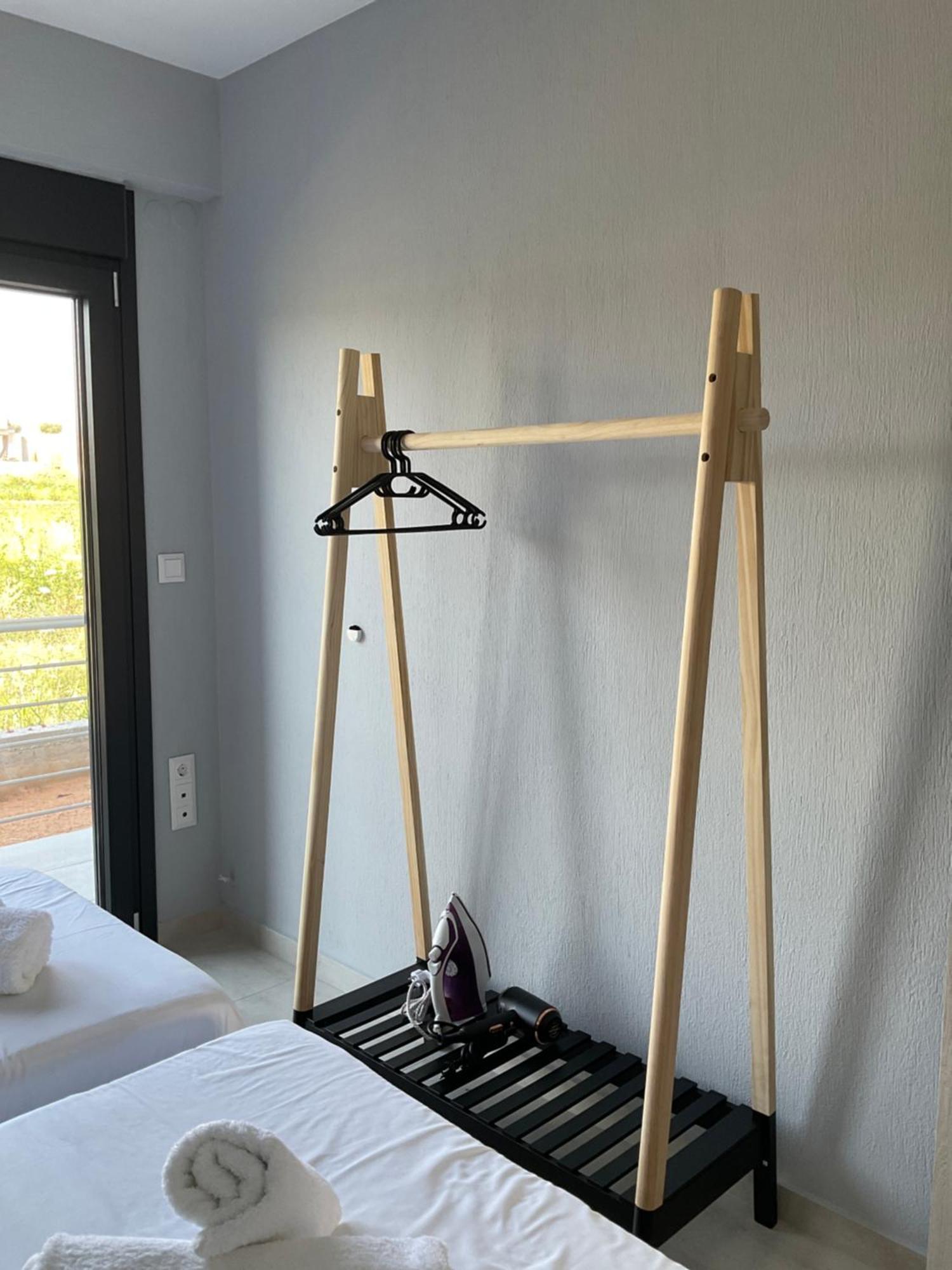 פלוגיטה Elinor Apartments מראה חיצוני תמונה