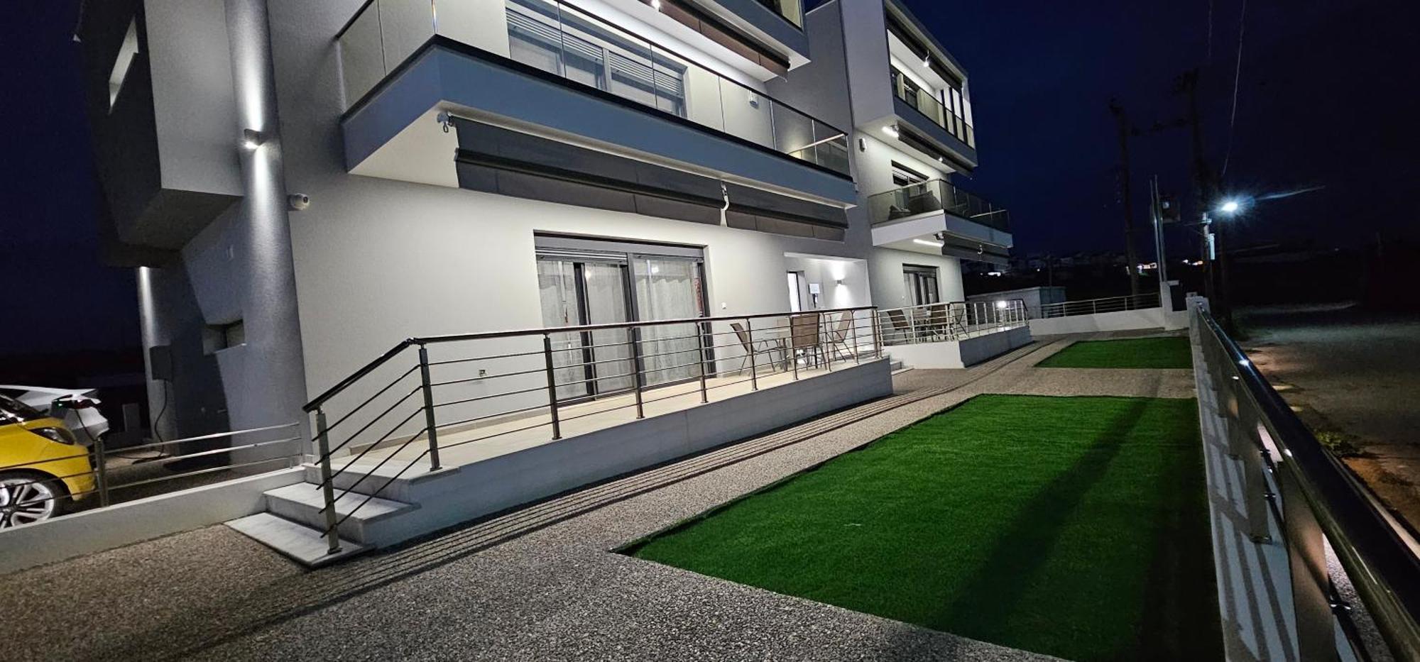 פלוגיטה Elinor Apartments מראה חיצוני תמונה