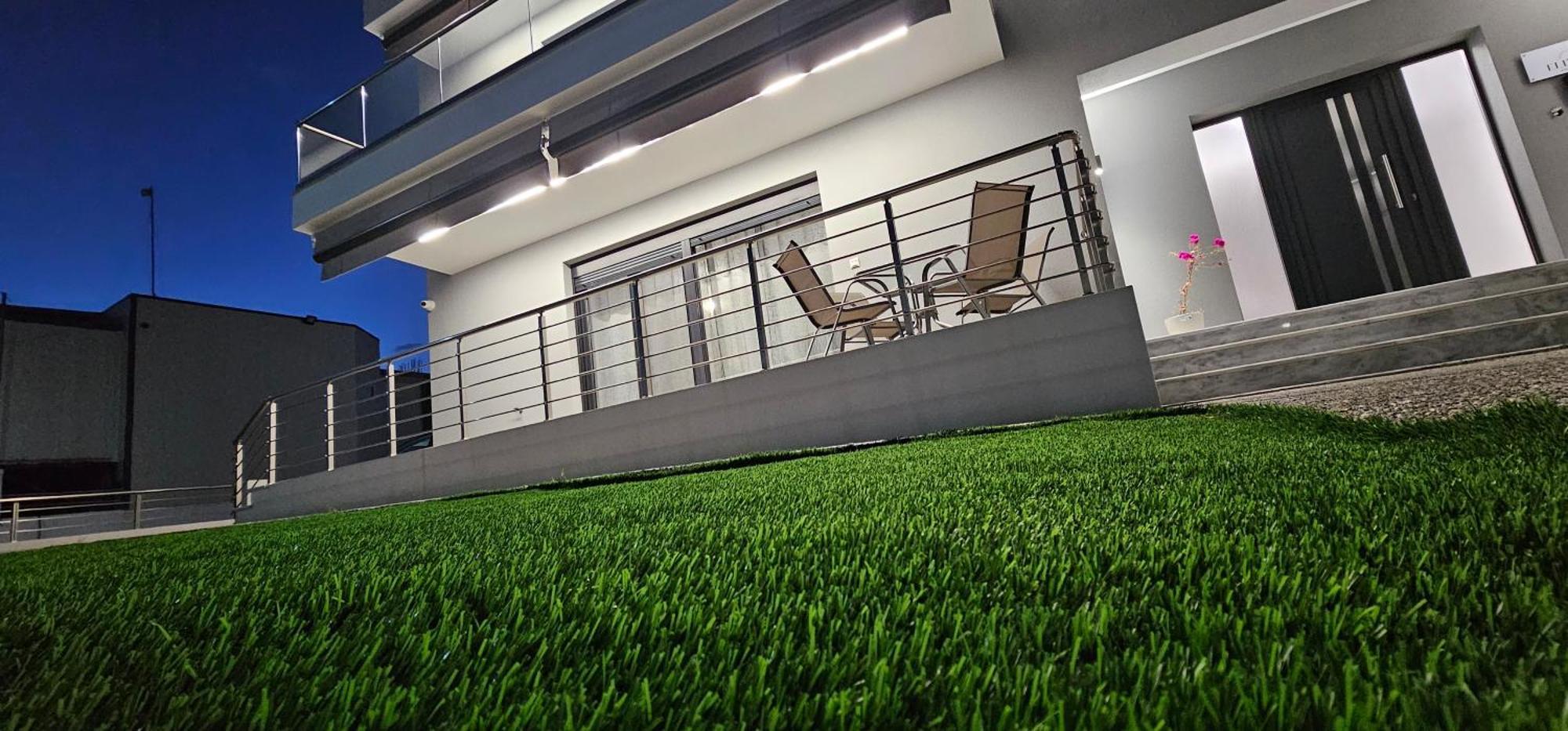 פלוגיטה Elinor Apartments מראה חיצוני תמונה